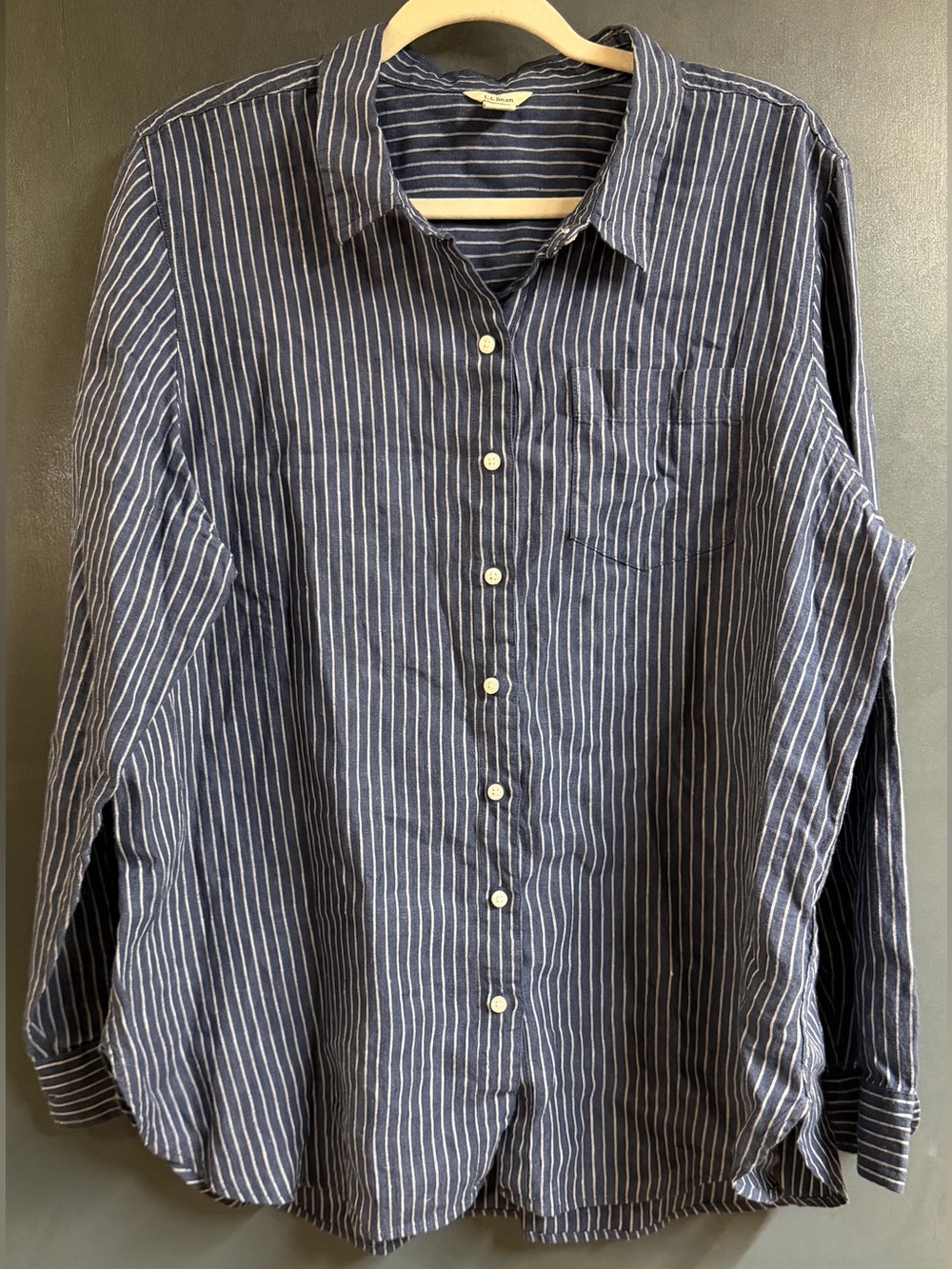 L.L. Bean Navy and White 100% LINEN